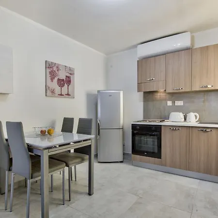 Apartamento Central St Paul's Bay