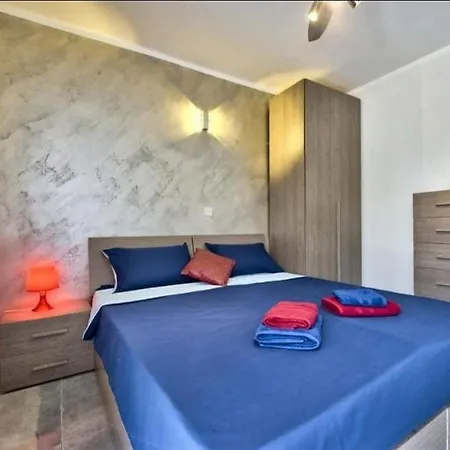 Central Apartment St. Paul's Bay